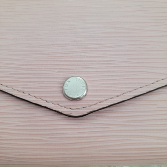 Sarah Wallet - Picture 3 of 9